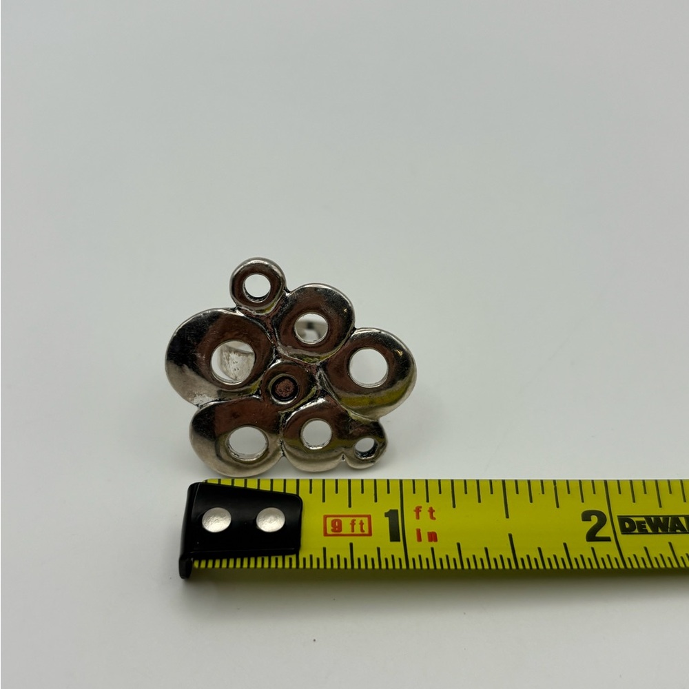 Brutalist Abstract Cluster Adjustable Statement Ring - Picture 10 of 11